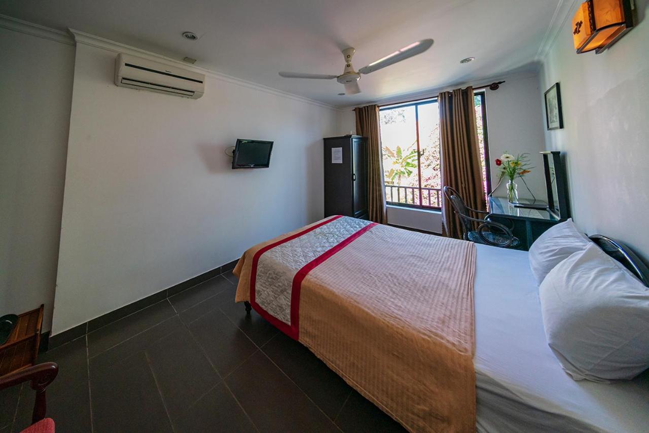 Ven Ven Hotel Ho Coc Bagian luar foto