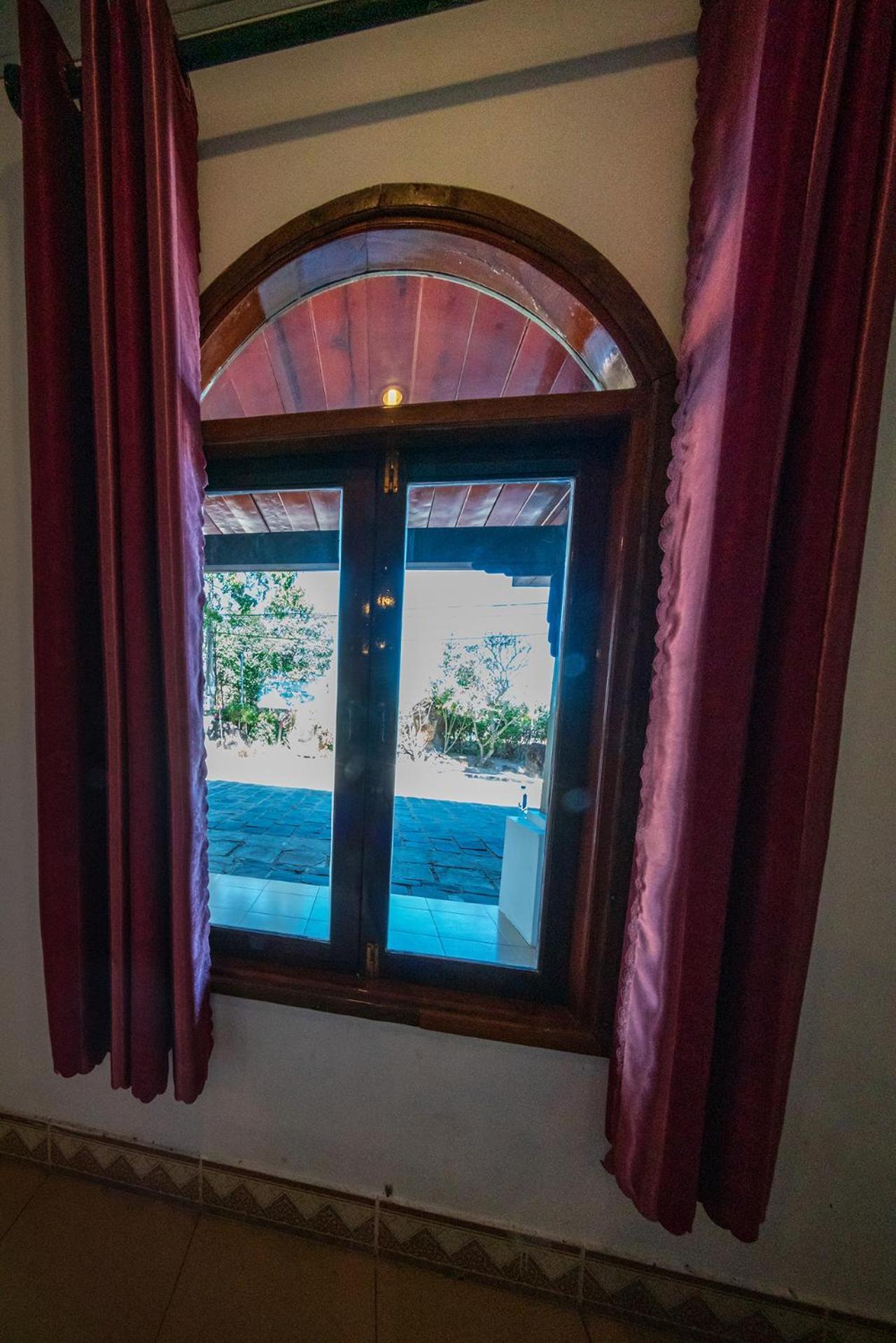 Ven Ven Hotel Ho Coc Bagian luar foto