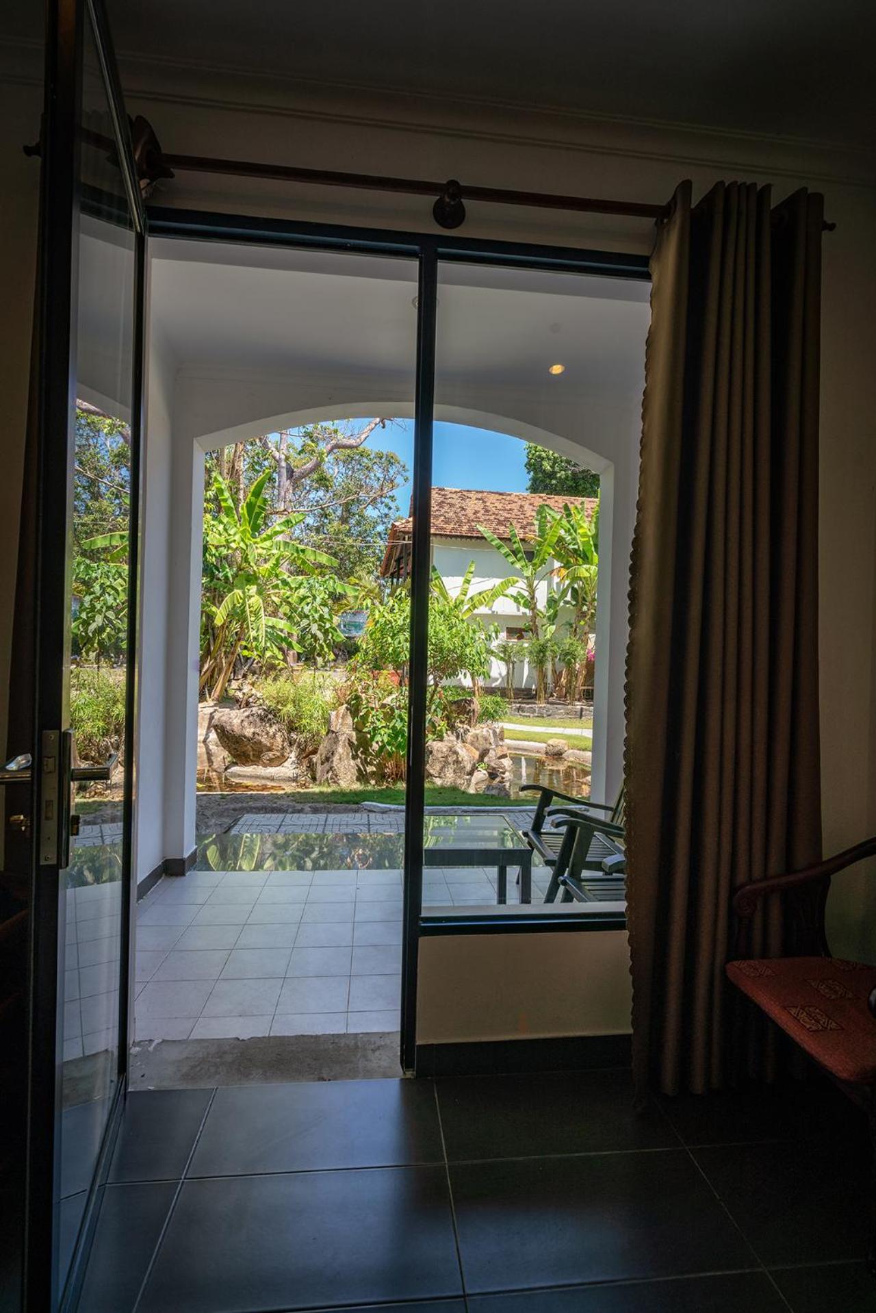 Ven Ven Hotel Ho Coc Bagian luar foto
